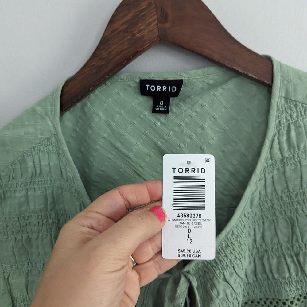 Torrid Flutter Sleeve Smocked Blouse 12 Large 0 - Picture 4 of 5